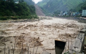 लगातारको बर्षाले नदी तथा खोलामा बाढी, सतर्क रहन आग्रह